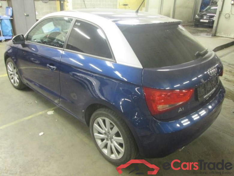AUDI A1 1.6 TDi Ambition Xenon 1/2 Leder Klima #4