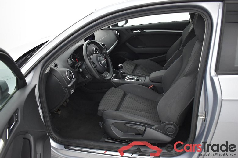 Audi A3 1.6 TDi S-Line Xenon Navi Sport-Seats Klima PDC ... #5