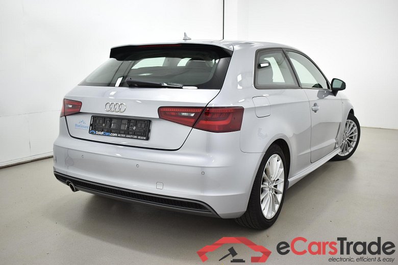 Audi A3 1.6 TDi S-Line Xenon Navi Sport-Seats Klima PDC ... #3