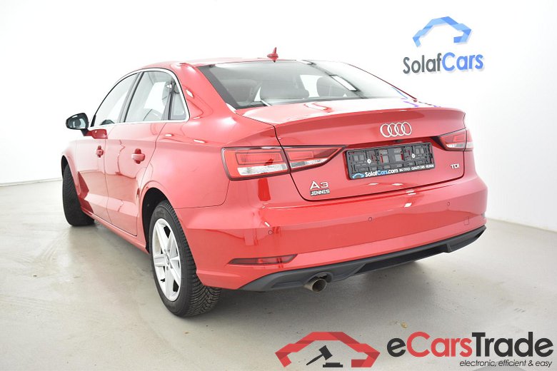 Audi A3 1.6 TDI Virtual Xenon Navi Camera Klima PDC ... #4