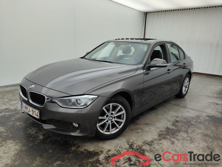 BMW 3 Reeks Berline 320d EfficientDynamics Edition (120 kW) Aut. (total options: 8 223,13euro) #1
