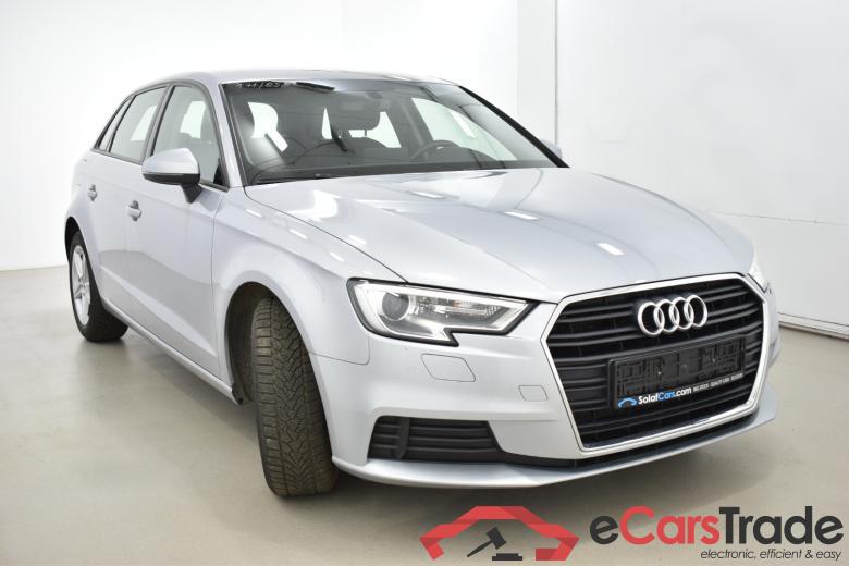 AUDI A3 SB 1.6 TDi Aut. Xenon Navi Klima PDC ... #2