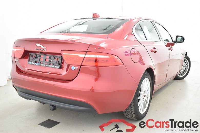 Jaguar XE 2.0 D E-Performance Prestige Xenon Navi Meridian Sport-Leather KeylessGo Camera Klima PDC ... #3