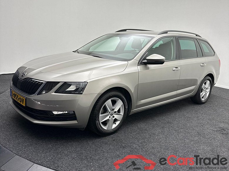 SKODA Octavia Combi 1.5 TSI Greentech Ambition Business