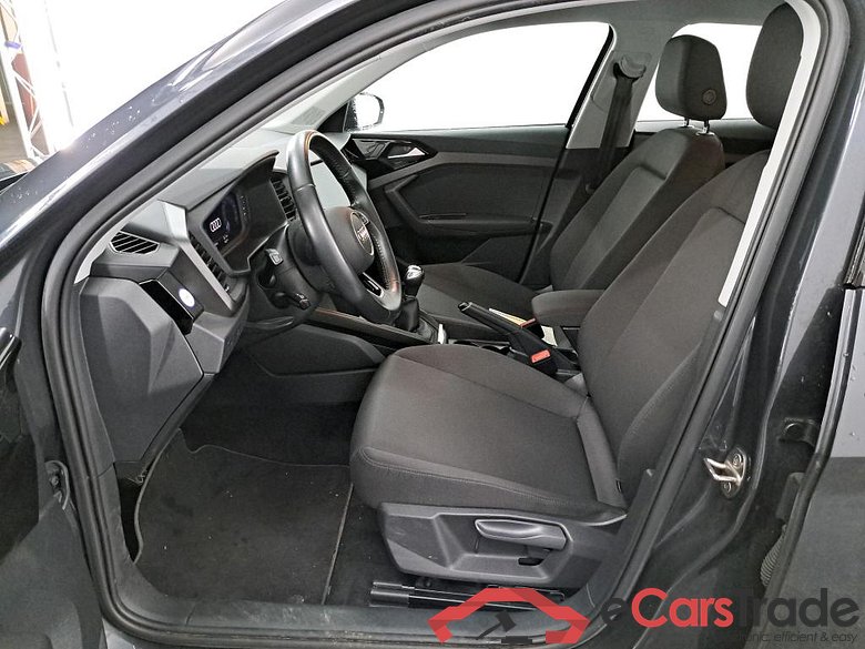 AUDI A1 1.0 25 TFSI Business #6