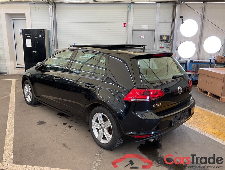 VOLKSWAGEN Golf VII Golf Highline BlueMotion Technology 2.0 l TDI 110 kW (150 PS) 6-speed #1