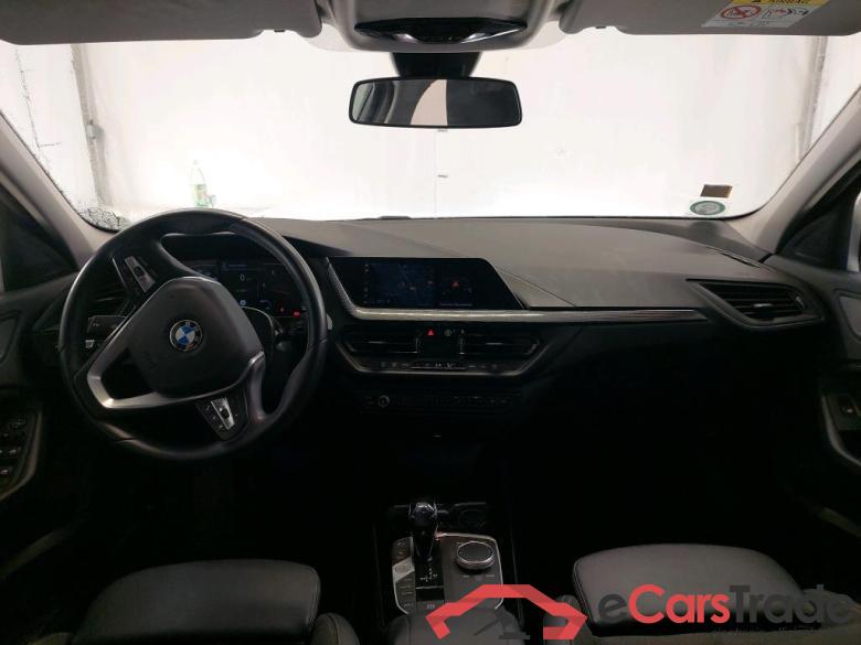 BMW  BMW Série 1 5p Berline 2.0 118D AUTO Edition Sport #5