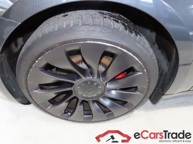 Tesla Model 3 ´18 BEV TESLA Model 3 Langstreckenbatt. Allradantrieb Dual Motor Performance 4d 377kW #6