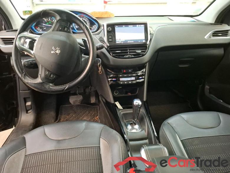 Peugeot 1.6 BLUEHDI 100 S&S ETG6 ALLURE BUSINESS 2008 Allure Business 1.6 HDi 100CV BVA6 E6 #5
