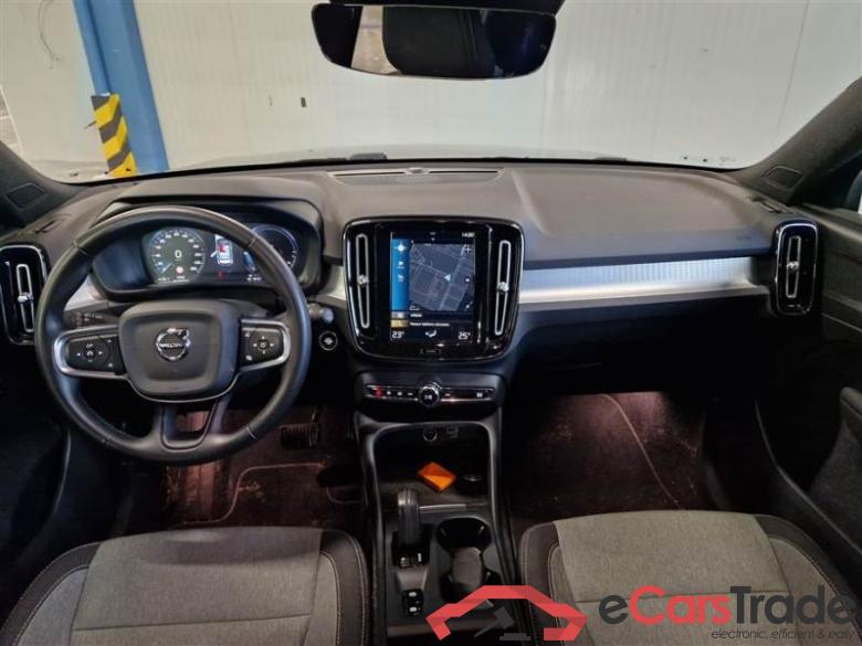Volvo 228 VOLVO XC40 / 2017 / 5P / SUV T5 PLUG-IN HYBRID AUTO RECH INSCRIP EXPR #3
