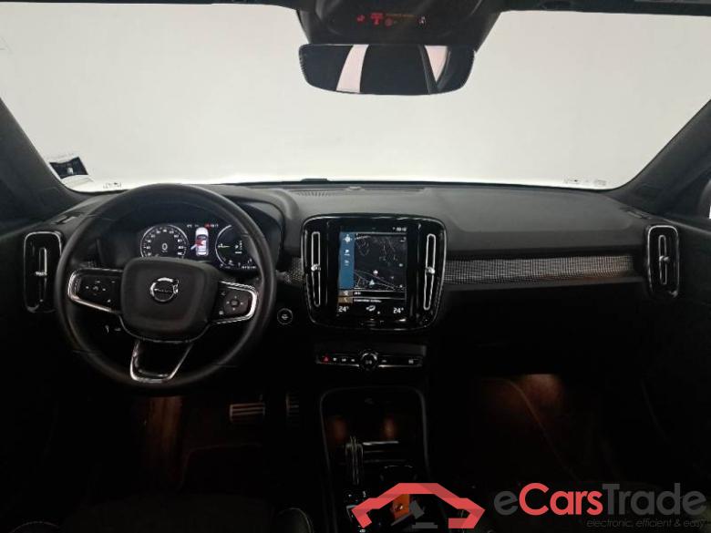 Volvo 223 VOLVO XC40 / 2017 / 5P / SUV T5 PLUG-IN HYBRID AUTO RECHARGE R-DESIGN #3