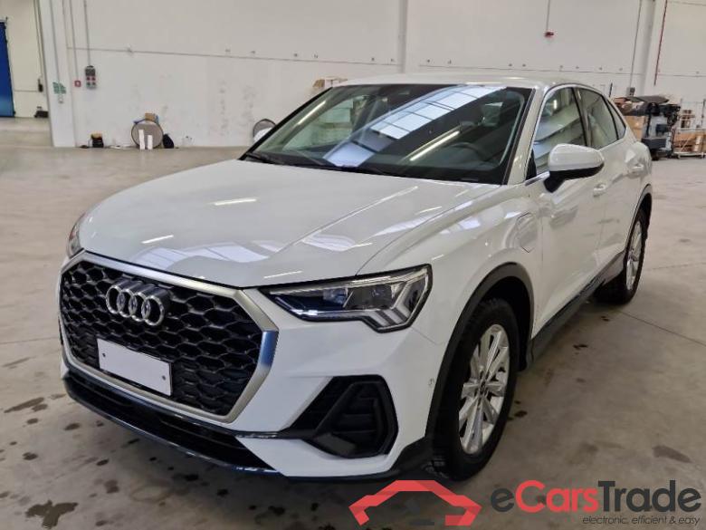Audi 33 AUDI Q3 SPORTBACK / 2019 / 5P / SUV 45 TFSI E S TRONIC BUSINESS PLUS #1