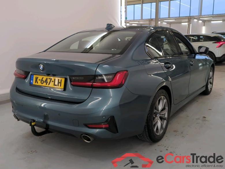 BMW 3 Serie Sedan '18 BMW 3 Serie Sedan 318iA Corporate Executive Sport 4d #2