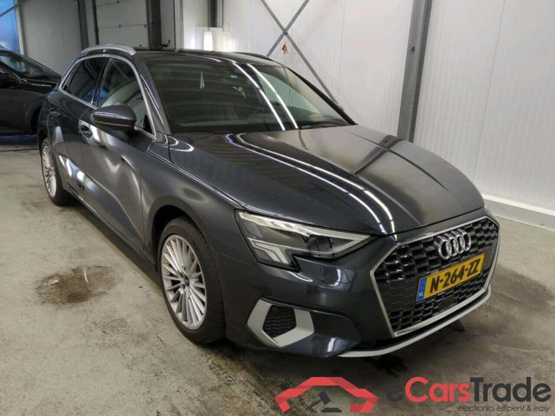 AUDI A3 Sportback 30 TFSI Adv edition #4