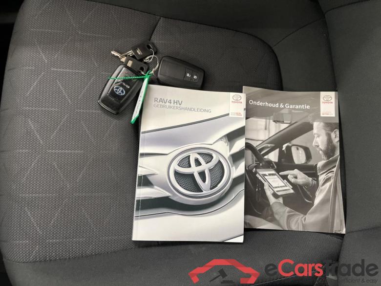 TOYOTA RAV4 '18 Toyota RAV4 2.5 Hybrid AWD Active Automaat 5d #4