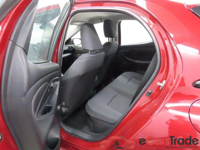 TOYOTA Yaris 1.5 Hyb. Active #6