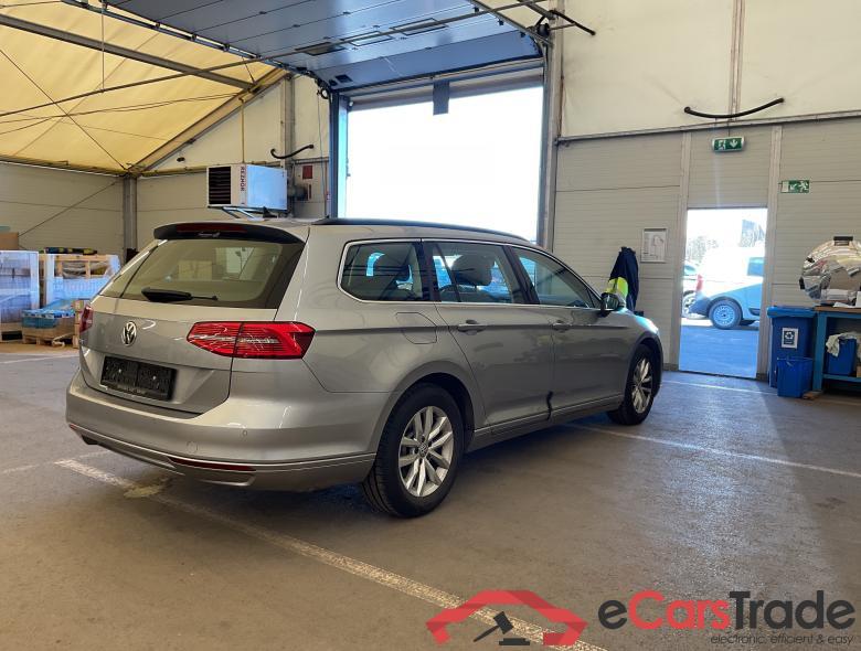 VOLKSWAGEN Passat SW Passat Comfortline Business 1.5 TSI ACT 110 kW (150 ch) 6 vitesses manuel #2