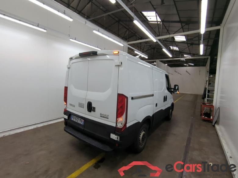 Iveco 2.3 35S16SA8 V7 H1 3000 IVECO Daily / 2014 / 4P / Fourgon tôlé 2.3 35S16SA8 V7 H1 3000 #3