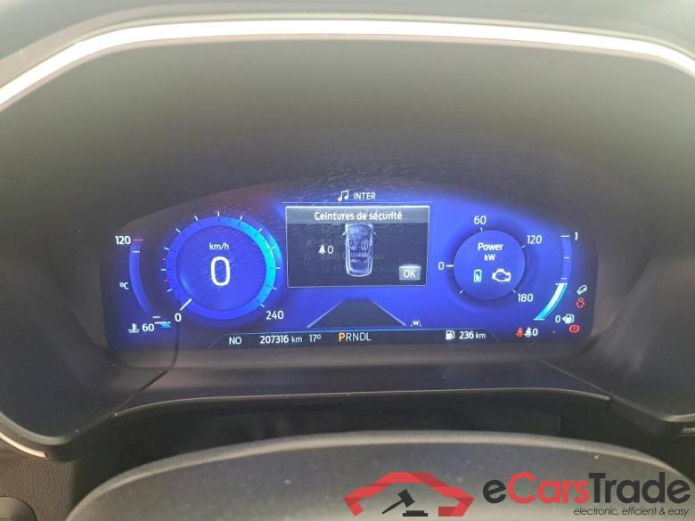 Ford 2.5 190 hybrid Flexifuel Pshift Vignale FORD Kuga / 2019 / 5P / SUV 2.5 190 hybrid Flexifuel Pshift Vignale #6