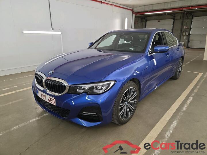 BMW 3 Reeks Berline 3 Reeks Berline 330e (215 kW) 215kW/292pk  4D/P Auto-8 #1