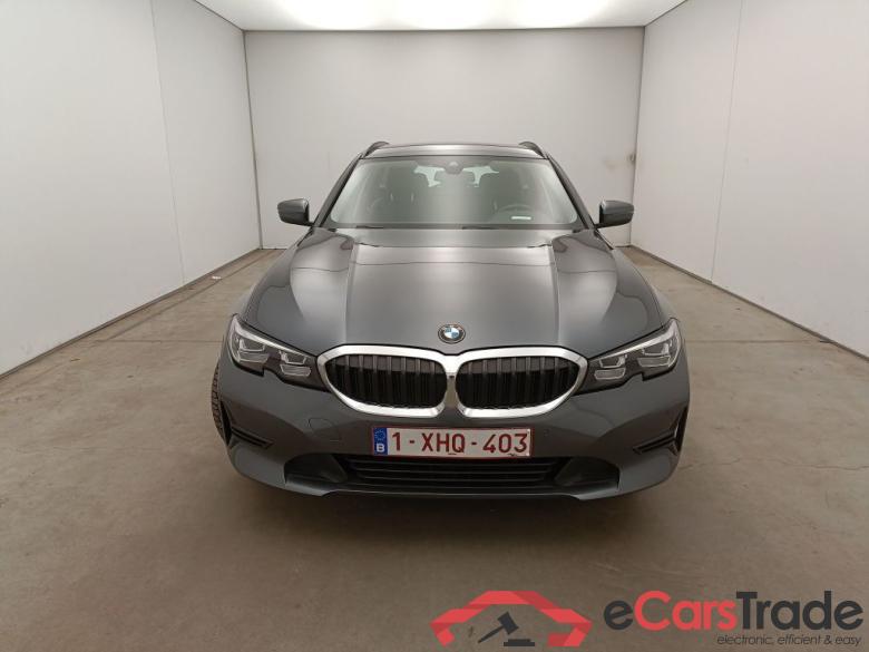 BMW 3 Reeks Touring 318dA (110 kW) 5d #1