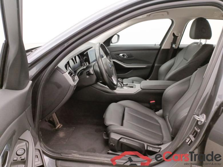 BMW 3 Reeks Touring 318dA (110 kW) 5d #6