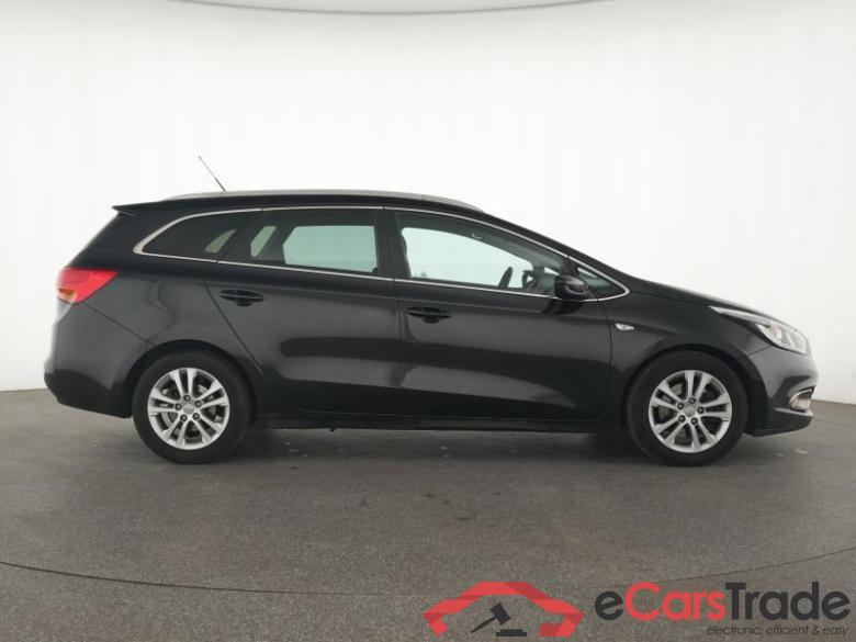 KIA Ceed (Inzahlungnahme MwSt. nicht ausweisbar) 1.6 CRDi EU5, FIFA World Cup Edition #4