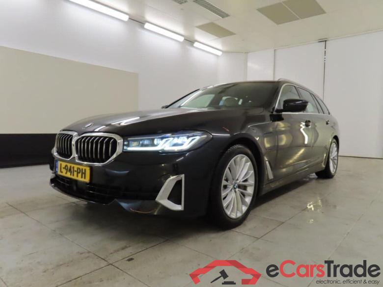 BMW 5-serie Touring 530e High Exe #1