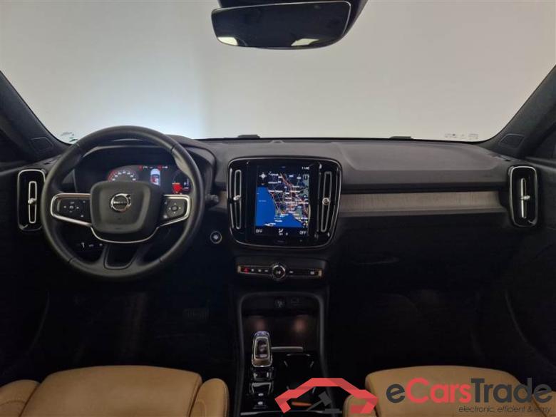 Volvo 218 VOLVO XC40 / 2017 / 5P / SUV T5 PLUG-IN HYBRID AUTO RECHARGE INSCR. #3