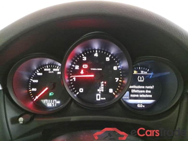 Porsche 2.0 PORSCHE MACAN / 2018 / 5P / SUV 2.0 #4