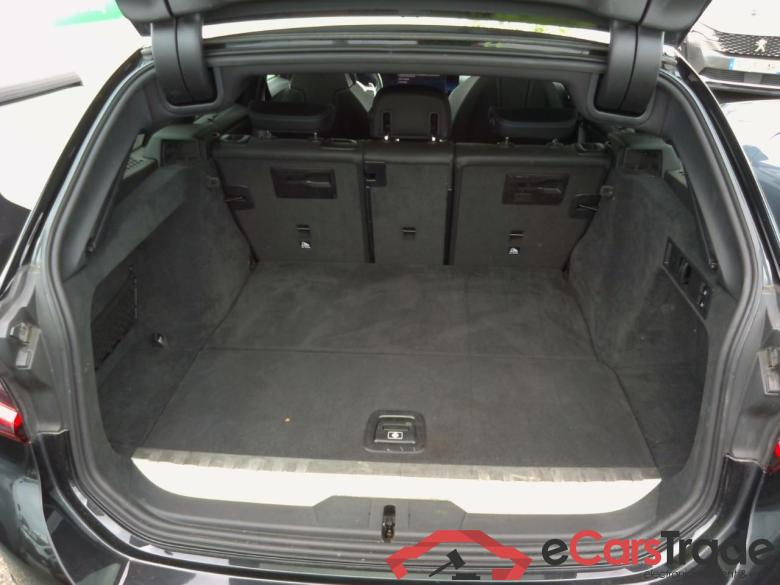 B.M.W. SERIE 3  330e 292 ch BVA8 M Sport #4