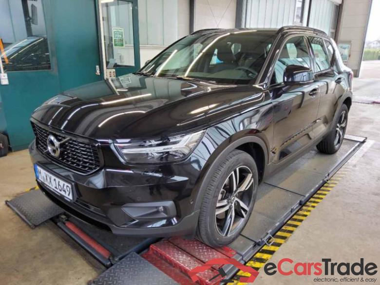 VOLVO XC 40 (2017->) DE - SUV5 B4 2WD EU6d, R-Design (EURO 6d), 2020 - 2022 #1