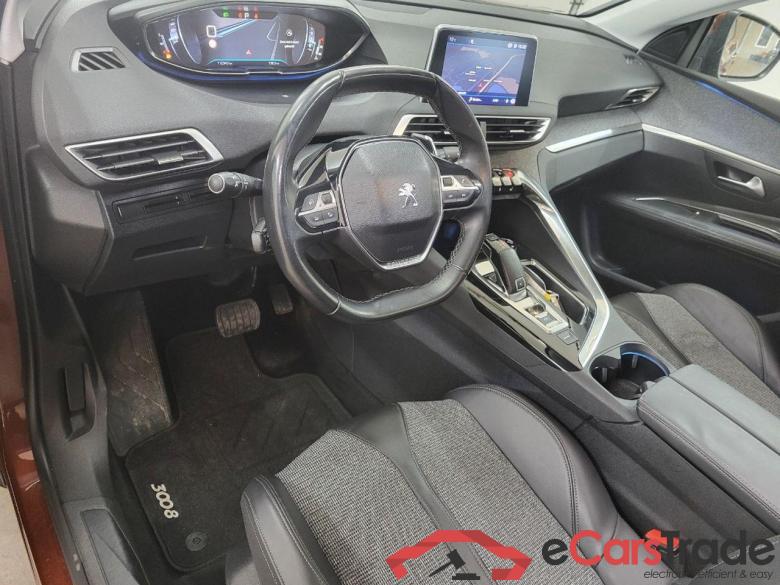 PEUGEOT 3008 1.2 PureTech Allure #5