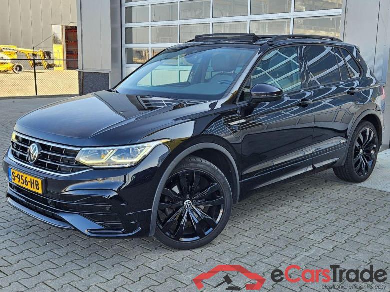 VOLKSWAGEN Tiguan 1.5 TSI Elegance #1