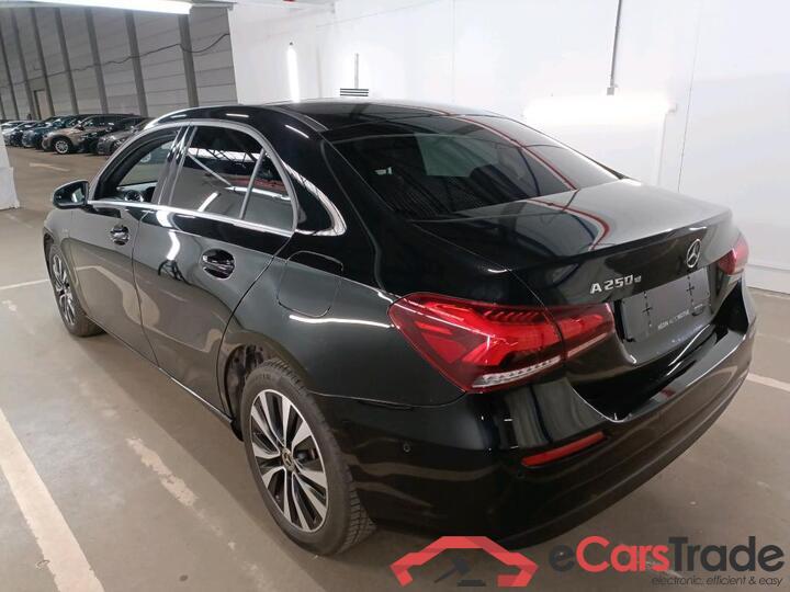 Mercedes A-Klasse Limousine A-Klasse Limousine A 250 e 160kW/218pk  4D/P Auto-8 #3