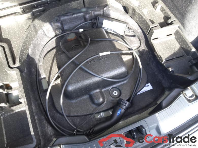 FORD Kuga 2.5 Duratec PHEV 165KW(225CV)Automático HF-45 ST-LINE X #6