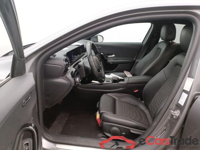 Mercedes-Benz A-Klasse Limousine A 180 d DCT Business Solution 4d #6