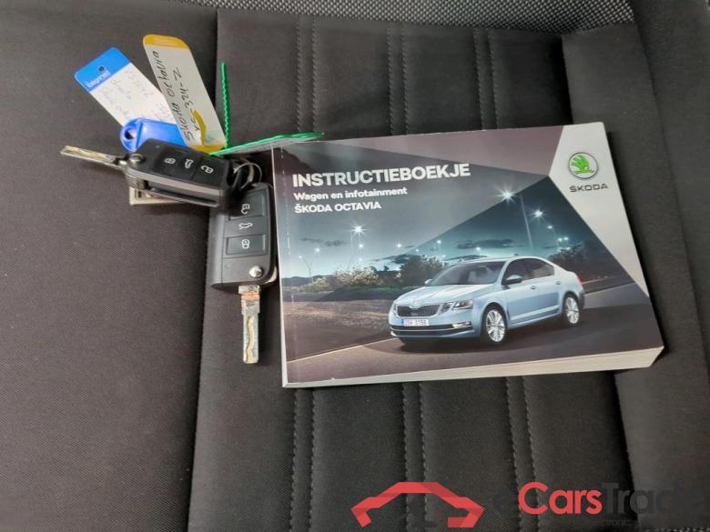 Skoda Octavia Combi 13-19 Skoda Octavia Combi 1.0 TSI Greentech Ambition Business 5d #4