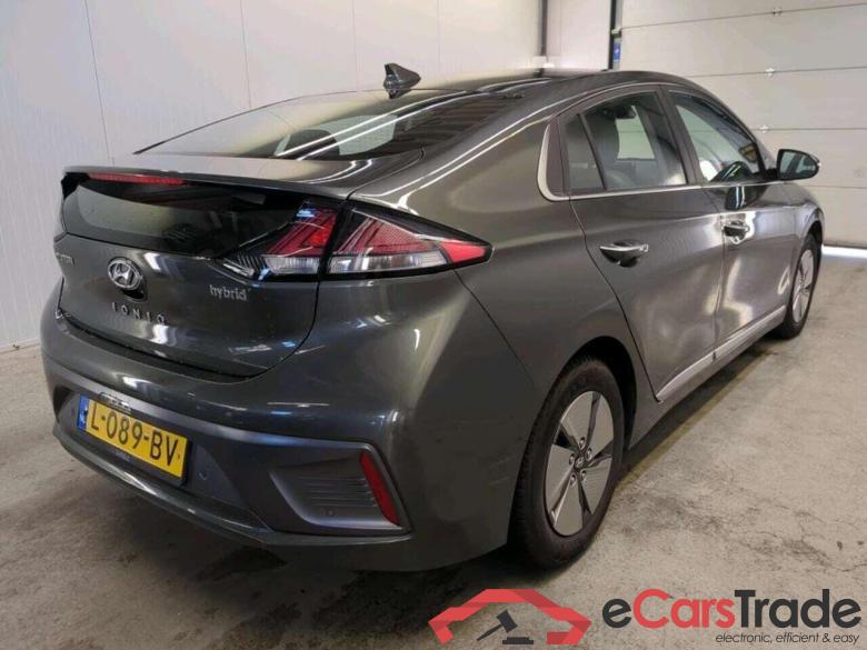 HYUNDAI IONIQ 1.6 GDi Premium #2