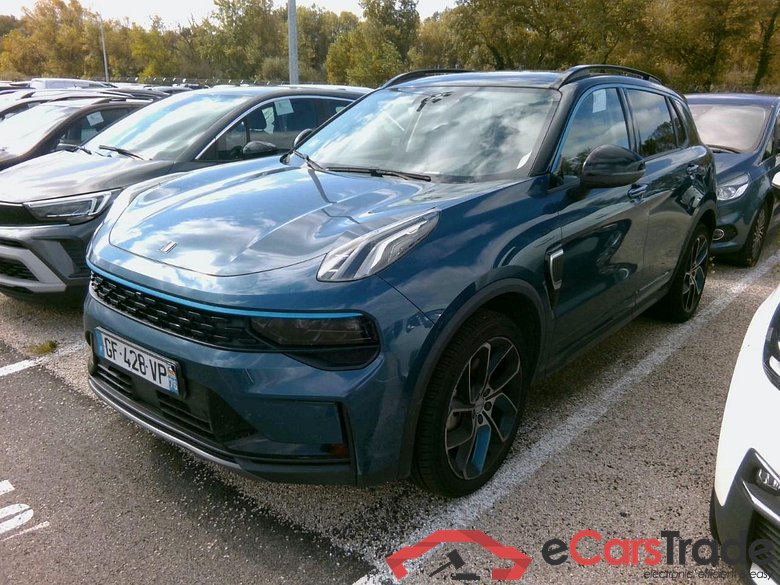 Lynk Co 01  PHEV