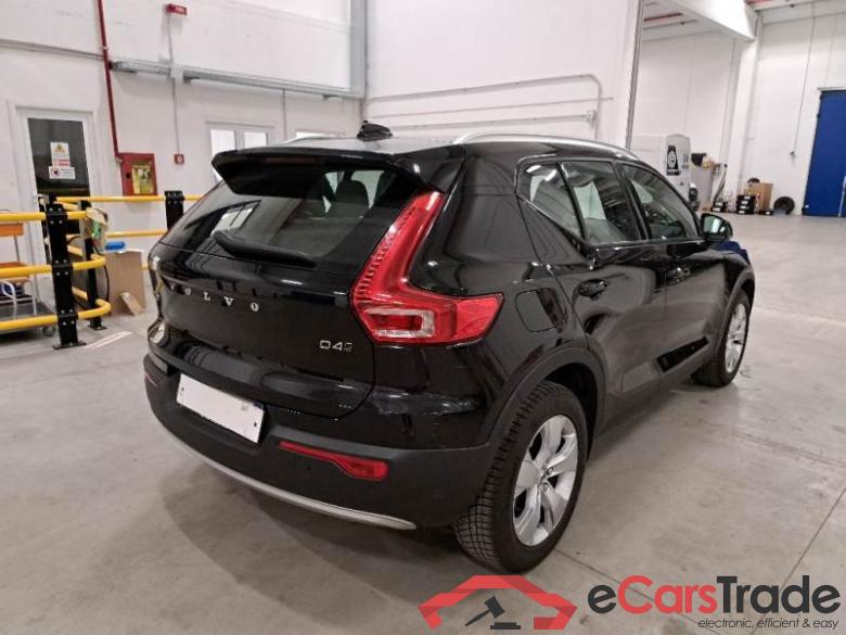 Volvo 58 VOLVO XC40 / 2017 / 5P / SUV D4 AWD GEARTRONIC BUSINESS PLUS #2