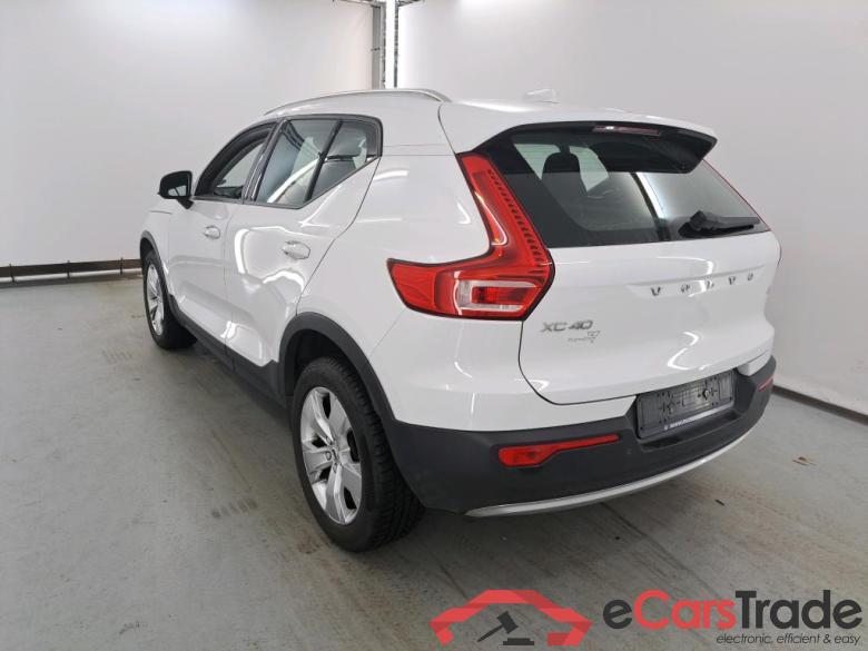 VOLVO XC40 2.0 B4 GEARTRONIC MOMENTUM PRO #3
