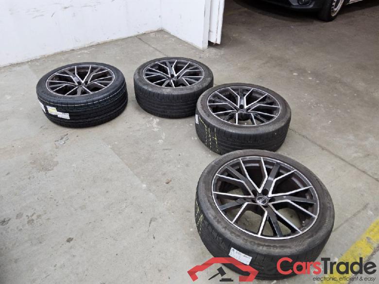 Audi Q8 ´18 AUDI Q8 55 TFSIe quattro tiptronic 5d 250kW #6