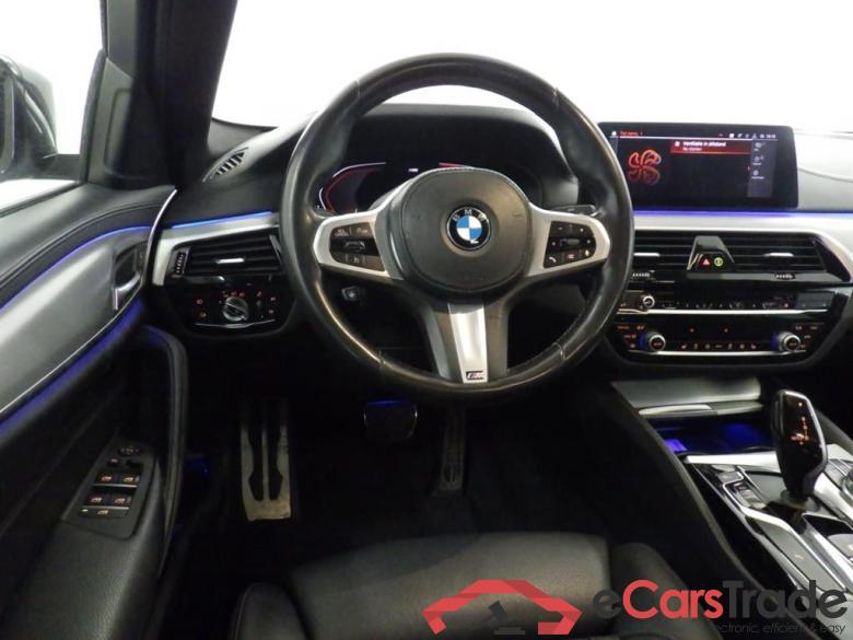 BMW 5-SERIE TOURING 520i High Ex. Ed. #3