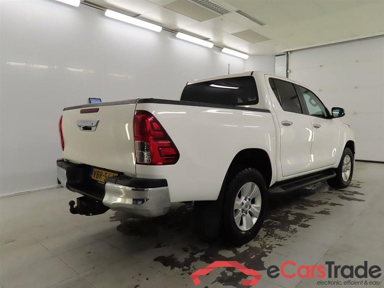 TOYOTA HILUX 2.4 D-4D-F DC Prof. #2