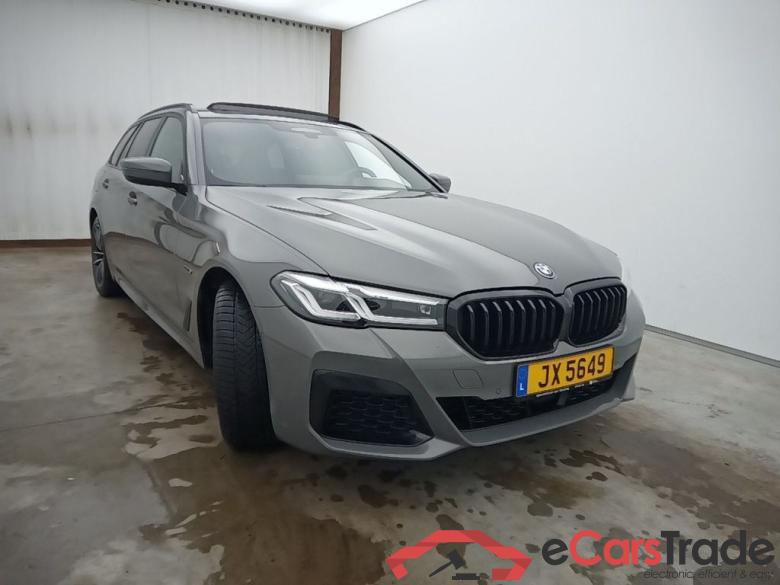 BMW 5 TOURING - 2020 530eXAS 184hp PHEV 5d #2
