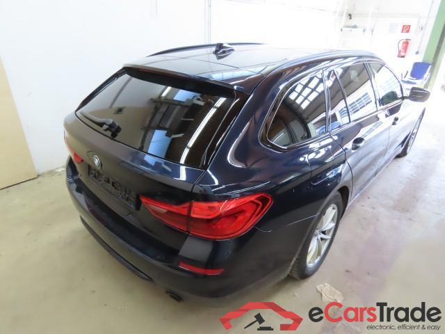 BMW 5-Serie Touring ´16 Baureihe 5 Touring 520 d xDrive Sport Line 2.0 140KW AT8 E6dT #4