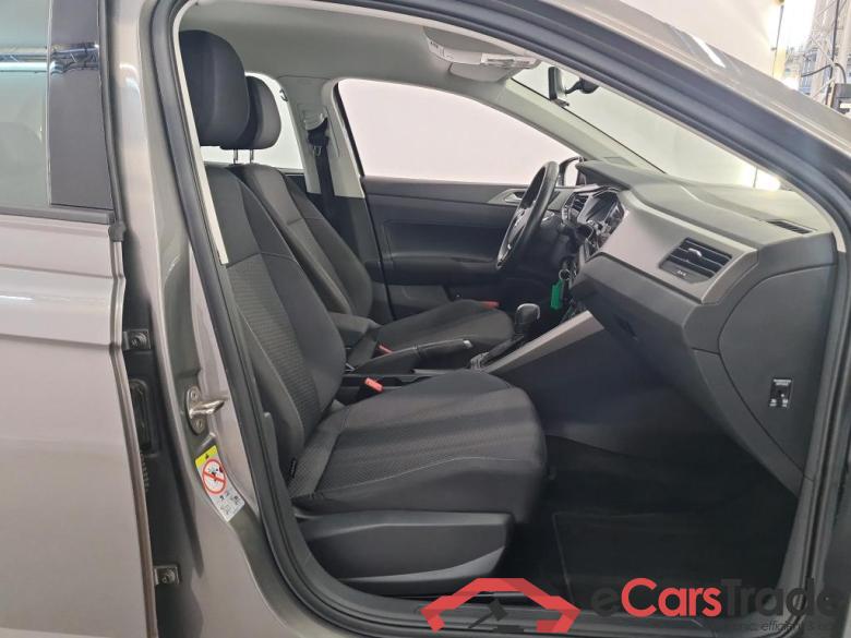 Volkswagen Polo '17 Volkswagen Polo 1.0 TSI 70kW 7-DSG Comfortline Business 5d #3