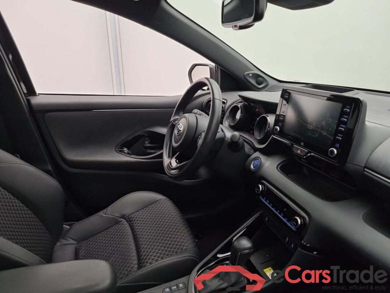 TOYOTA Yaris 1.5 Hybrid Executive CVT #3
