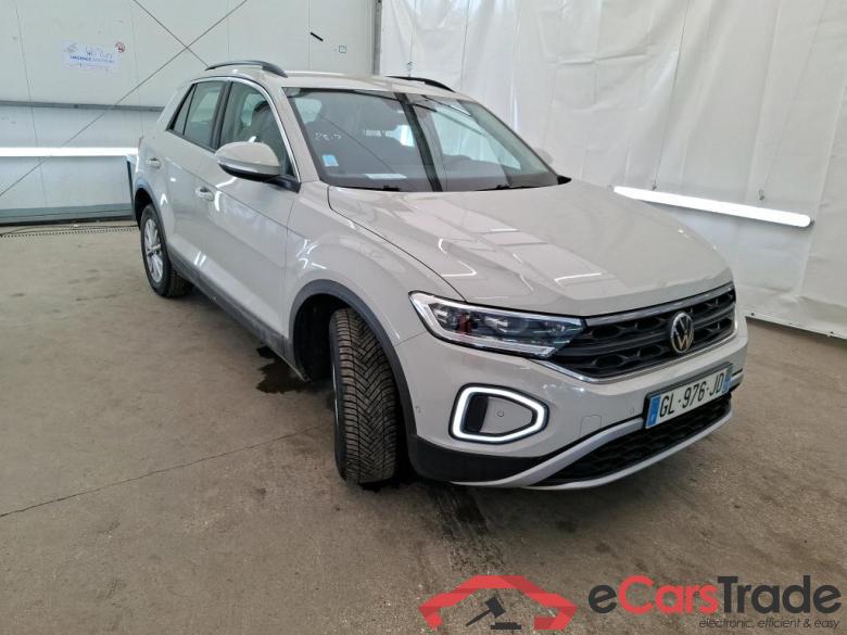 Volkswagen  VOLKSWAGEN T-Roc / 2021 / 5P / SUV 2.0 TDI 150 LIFE PLUS DSG7 #4
